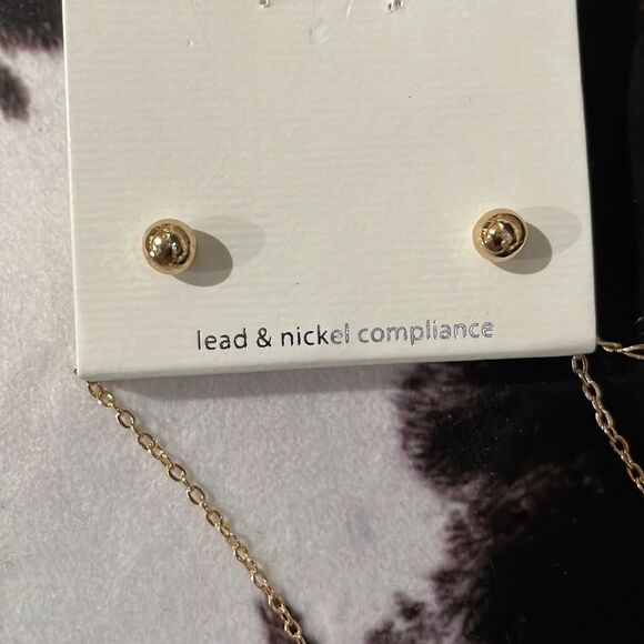 Kera mint Goldtone Necklace and Earring Set - Picture 3 of 3